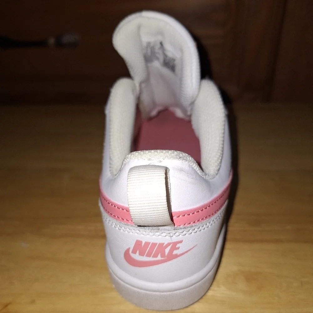 Nike Court Low Pink/white Kids Sneakers In A Youth Size 5. Unisex. EUC.